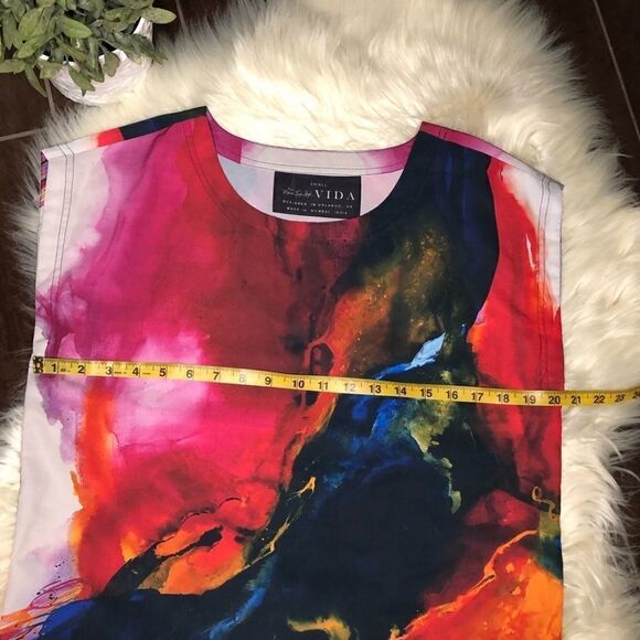 Vida watercolored blouse size small - Picture 4 of 5